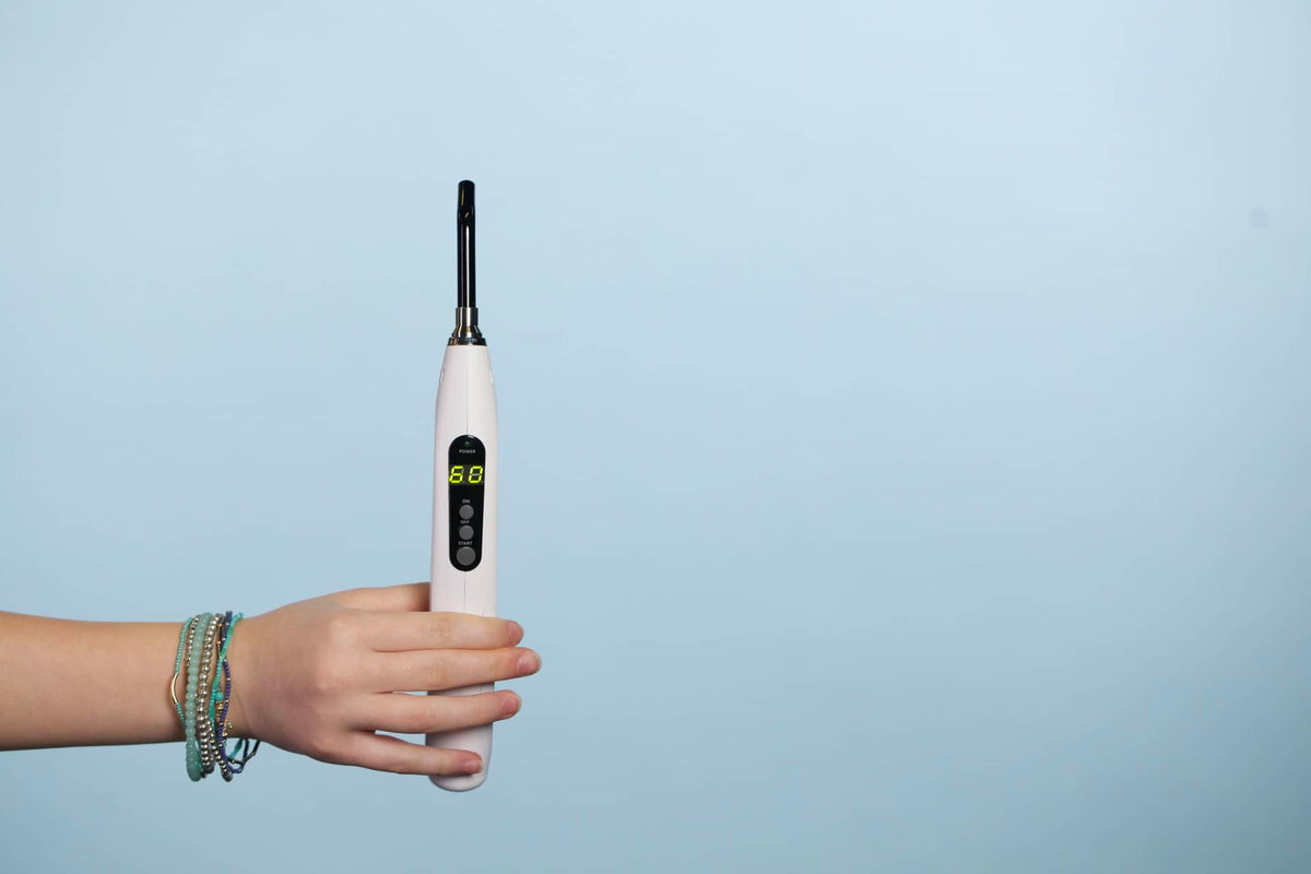 How Long Does the Cold Sore Virus Live Outside the Body?